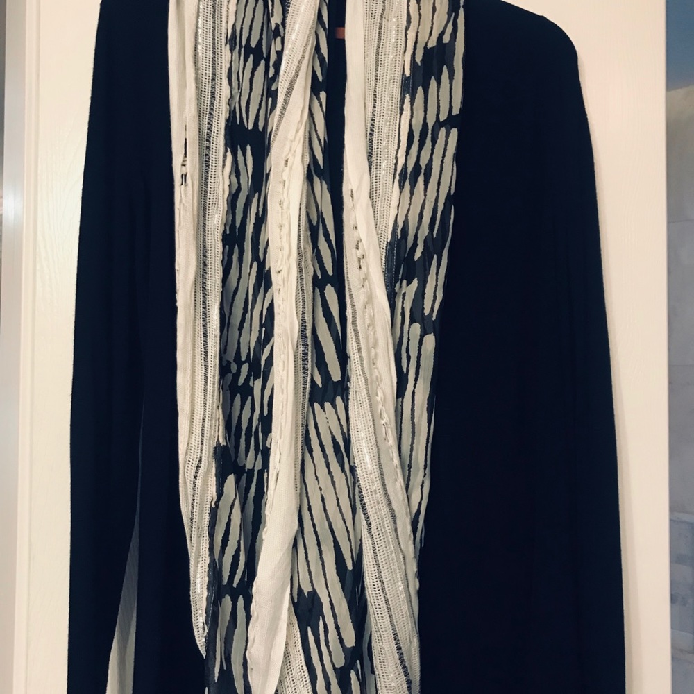 Infinity Scarf - Picture 5 of 7